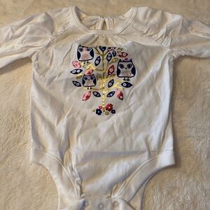 NWOT Old navy Long Sleeve Onesie Size 3-6m